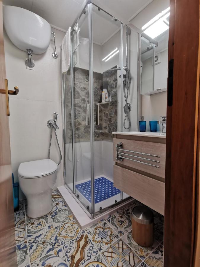 El Corazon Guest House 切法卢 外观 照片